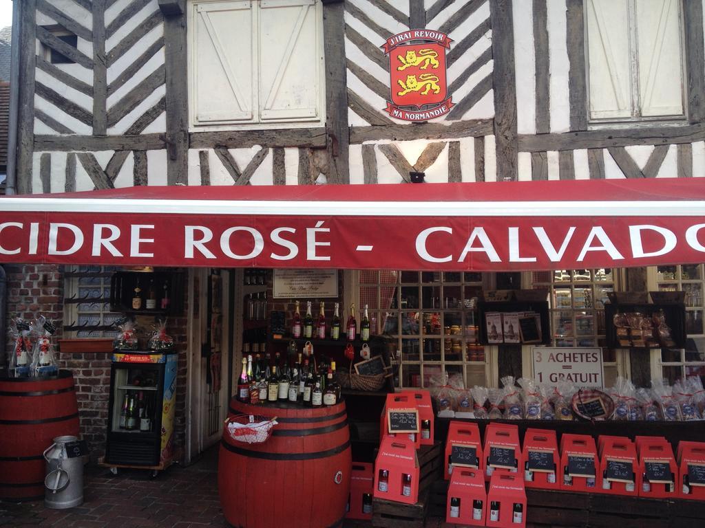 La Maison De Pierre Et Valerie Ste Catherine Honfleur Exterior foto