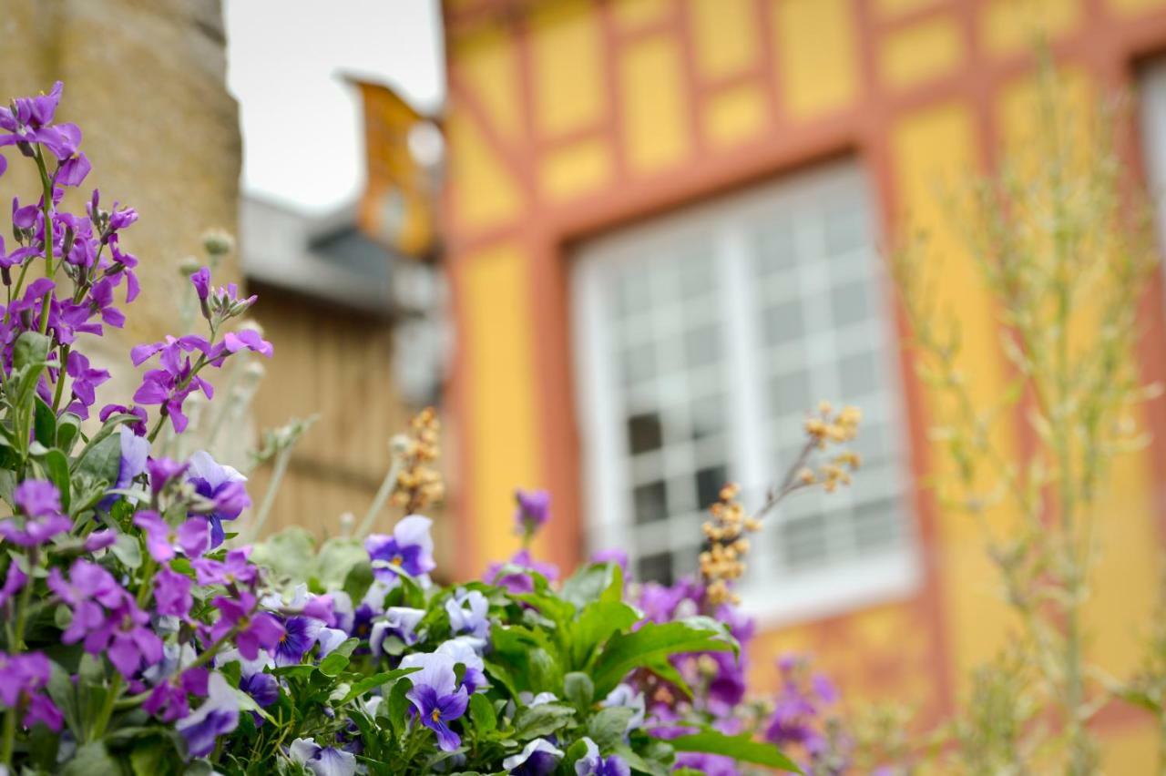 La Maison De Pierre Et Valerie Ste Catherine Honfleur Exterior foto